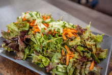 Laden Sie das Bild in den Galerie-Viewer, Salat